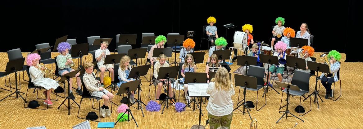 Aspirantkorpset på sommerkonserten