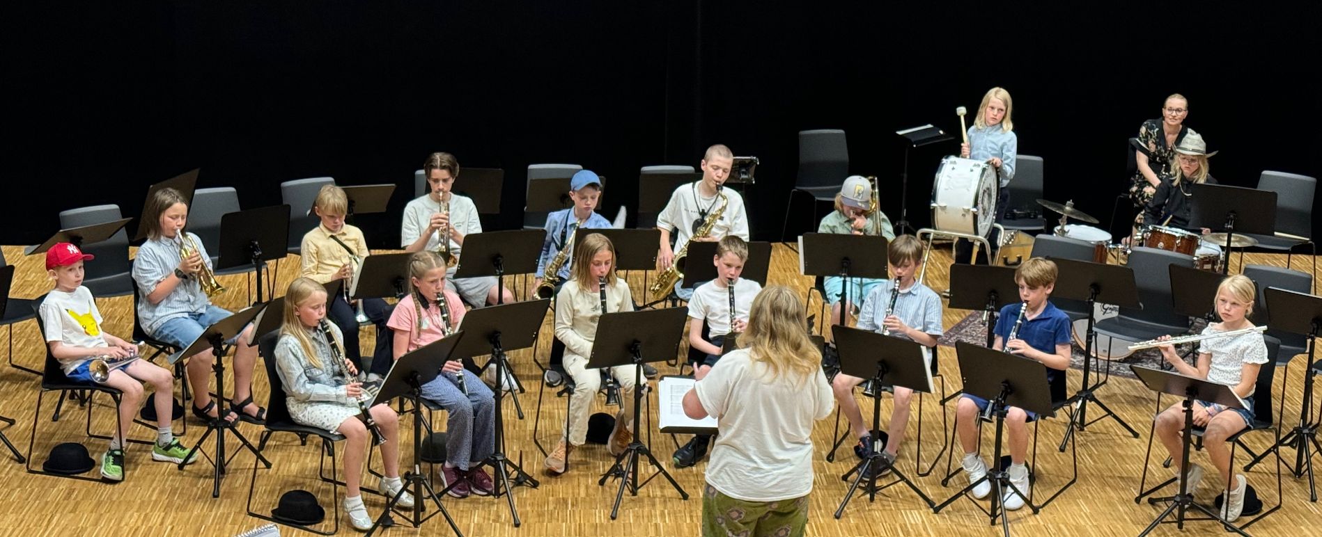 Juniorkorpset på sommerkonserten
